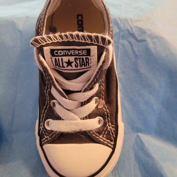 Converse All Star Girls Excellent condition size 7 - Picture 2 of 6